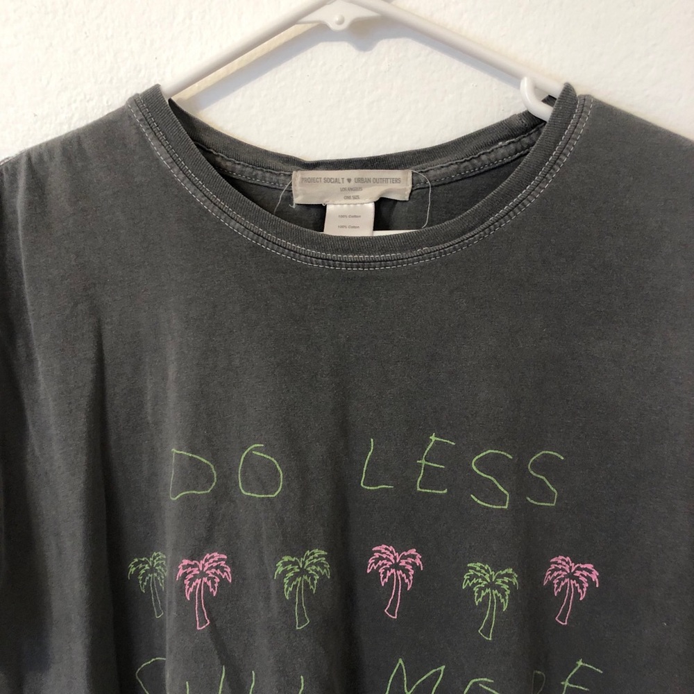 UO tee - Picture 2 of 2